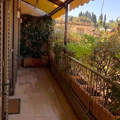 Apartmán With 3 Terraces At Ponte Vecchio