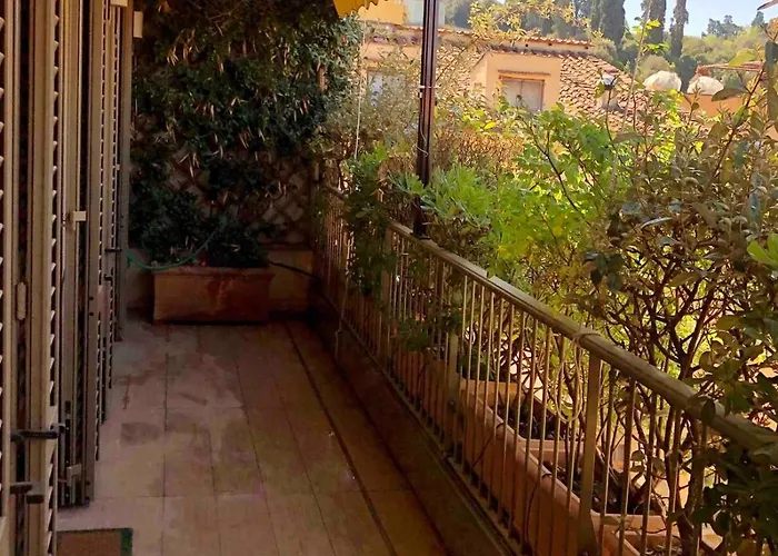 With 3 Terraces At Ponte Vecchio Florenz