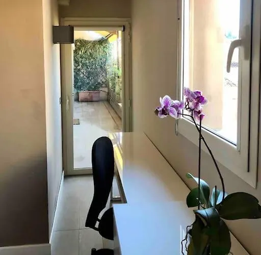 With 3 Terraces At Ponte Vecchio * Florenz