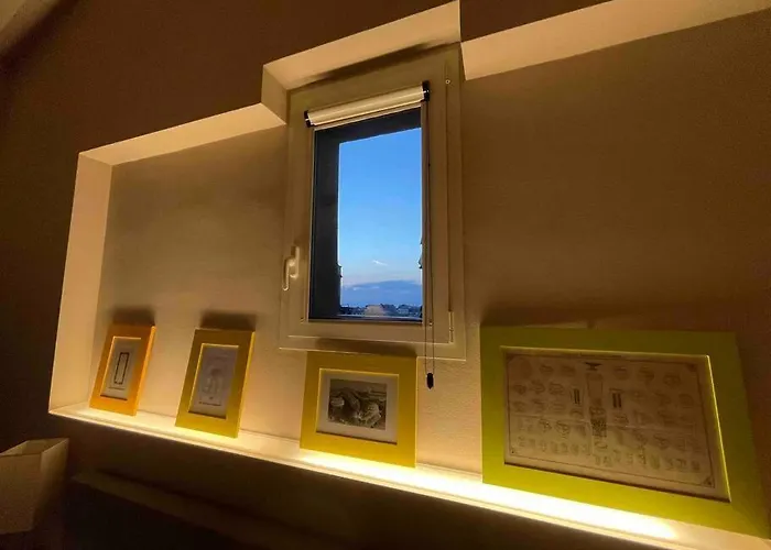 With 3 Terraces At Ponte Vecchio Apartment