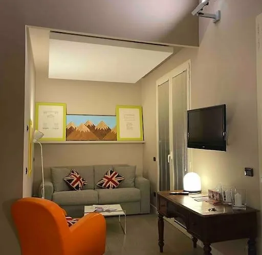 Apartment With 3 Terraces At Ponte Vecchio