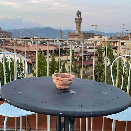With 3 Terraces At Ponte Vecchio * פירנצה